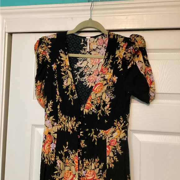 Wrapped In Your Love Maxi Dress - Picture 4 of 8